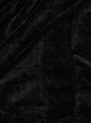  002 NOIR