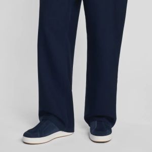 SLIP ON LOGO U801
