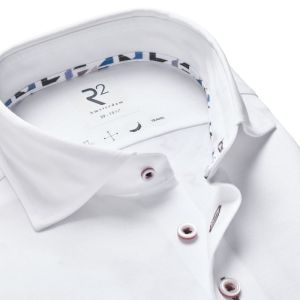  004 WHITE