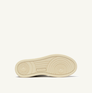 SOFLEA/SPK WHT/