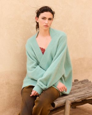 MINT GREEN