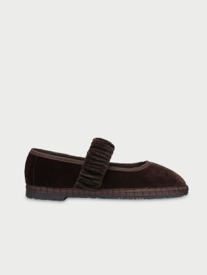 Velvet Brown