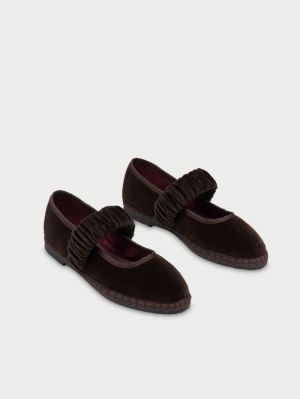 Velvet Brown